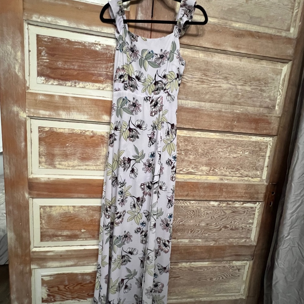 Floral jumpsuit with ruffle straps